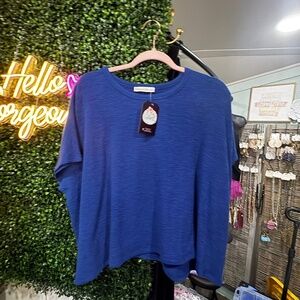 Zenana Oversized Slightly Cropped top